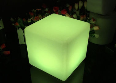 China 30Cm/40cm Farbe, die LED-Würfel-Schemel für Garten den im Freien dekorativ ändert fournisseur