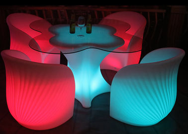 China Glühende Garten-Möbel-Art 4 LED-Barhocker und 1 Tabelle gesetztes Eco freundlich fournisseur