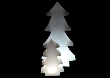 China Geformte LED Stehlampe des Plastikbaum-batteriebetrieben für Weihnachtsdekoration im Freien fournisseur