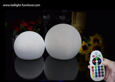 China Nicht giftiger Ball der Sicherheits-LED beleuchtet Mond-Ball-Lampe PET Material-15cm für Kindertagesstätte fournisseur
