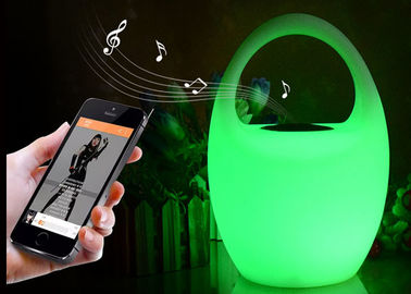 China Tragbarer App Smart führte musikalischen Sprecher mit dem 16 Farblicht/-Lithium-Batterie fournisseur