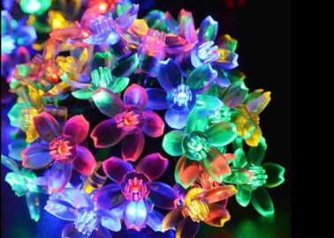 China Wasserdichte Blüten-angetriebene SolarKette im Freien beleuchtet 30 LED/50 LED-Lampen usine
